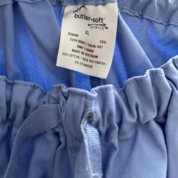 Buttersoft scrub bundle - Picture 4 of 13